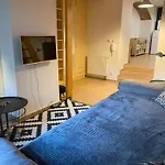 Cozy Garden Apartment In The Heart Of Prague